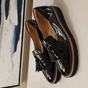 Naturalizer patent leather loafers
